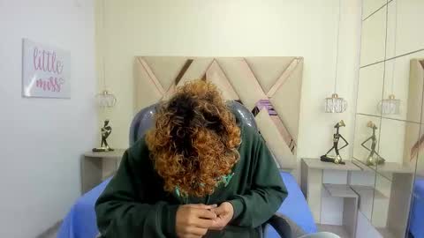 anyelotwink online show from February 2026 09:15:02 PM