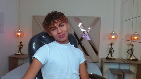 anyelotwink online show from March 2026 04:51:02 AM