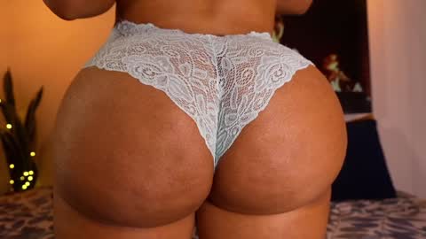 Dulce Maria online show from January 2025 03:42:02 AM