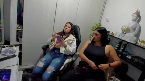 Any online show from November 2025 09:35:02 PM