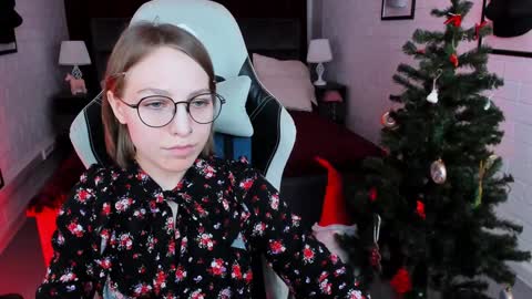 APHEX QUEEN online show from December 2024 04:17:01 PM