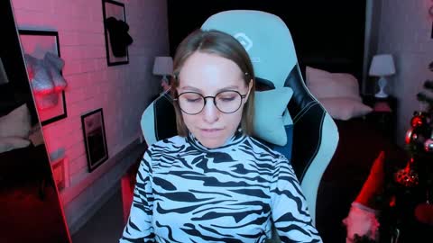 APHEX QUEEN online show from December 2024 04:49:01 PM