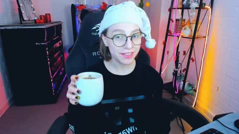 APHEX QUEEN online show from December 2024 03:06:02 PM