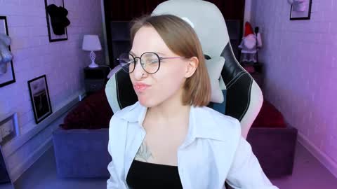 APHEX QUEEN online show from January 2025 01:22:01 PM