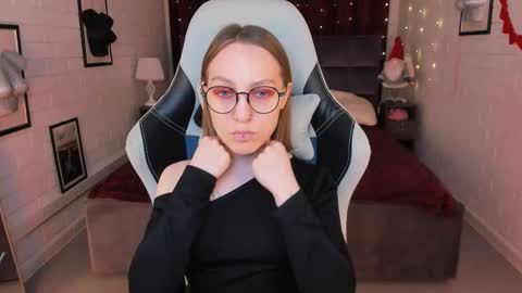 APHEX QUEEN online show from February 2025 02:16:01 PM