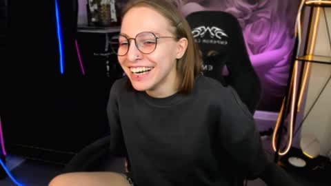 APHEX QUEEN online show from February 2025 04:20:01 PM