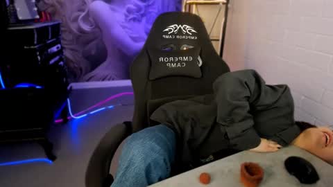 APHEX QUEEN online show from February 2025 12:13:01 PM