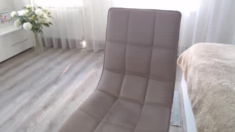 Aphrodite online show from September 2025 02:17:02 PM