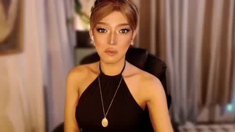 Snapshot of aphrodite_may chatting on July 2026 04:17:01 PM kathryn online show from July 2026 04:17:01 PM