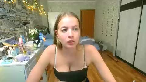 Snapshot of aphrodite_wow_ chatting on June 2026 12:08:01 PM Aphrodite online show from June 2026 12:08:01 PM