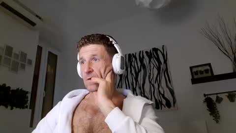 apollobest77 online show from February 2025 08:03:01 PM