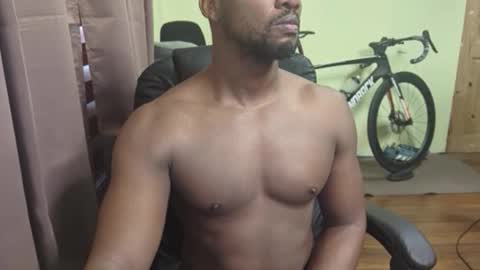 apollodarkmn online show from November 2025 07:48:02 PM