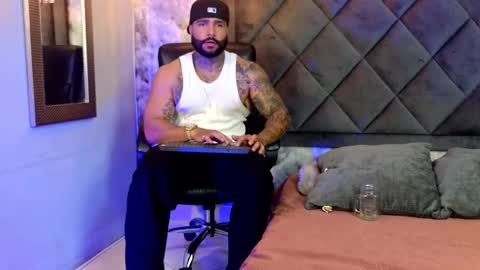 Apolo online show from September 2025 09:49:01 PM