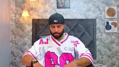 Apolo online show from December 2025 10:27:02 PM