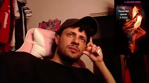 Snapshot of apolo_s chatting on June 2026 04:03:01 AM Andres online show from June 2026 04:03:01 AM