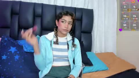 Snapshot of applehot_lr chatting on June 2026 01:25:02 PM sofi y kevin online show from June 2026 01:25:02 PM