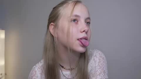  REYNA  my friend   online show from September 2025 12:26:01 PM