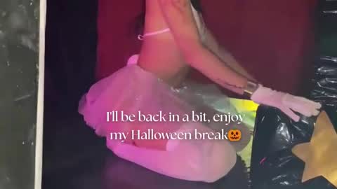   online show from October 2025 12:06:02 PM