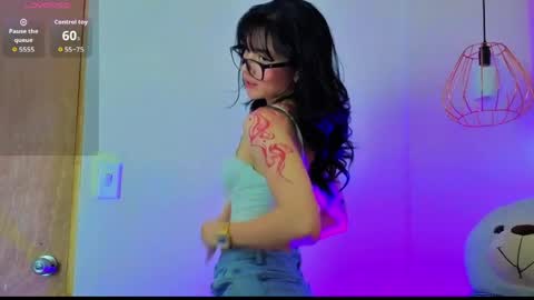 Snapshot of april_bennett chatting on May 2026 12:43:01 PM online show from May 2026 12:43:01 PM