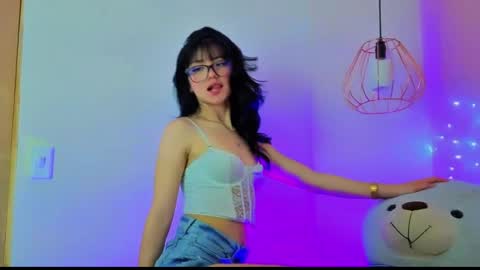 Snapshot of april_bennett chatting on May 2026 12:02:01 PM online show from May 2026 12:02:01 PM
