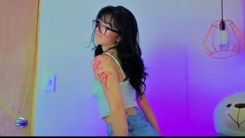Snapshot of april_bennett chatting on May 2026 12:00:01 PM online show from May 2026 12:00:01 PM
