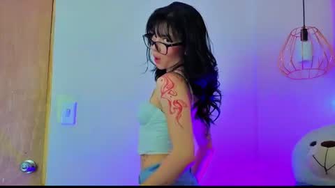 Snapshot of april_bennett chatting on June 2026 12:04:02 PM online show from June 2026 12:04:02 PM