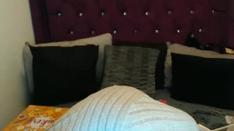 April online show from October 2025 02:56:01 PM