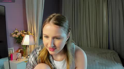 Snapshot of april_jackkson chatting on April 2026 06:19:01 AM April online show from April 2026 06:19:01 AM