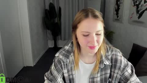 Snapshot of april_jackkson chatting on April 2026 01:22:01 AM April online show from April 2026 01:22:01 AM