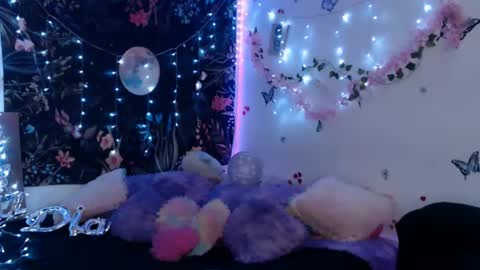 Snapshot of april_l6 chatting on February 2026 12:04:01 AM april_l6 online show from February 2026 12:04:01 AM