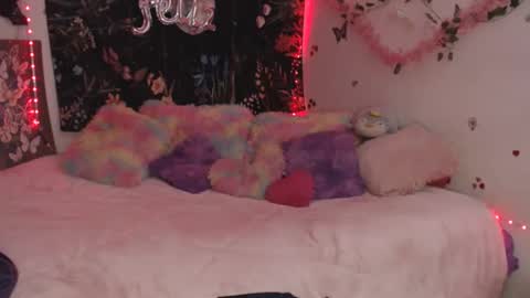 april_l6 online show from March 2026 10:36:01 PM