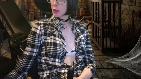 April Strife online show from February 2025 01:21:02 AM