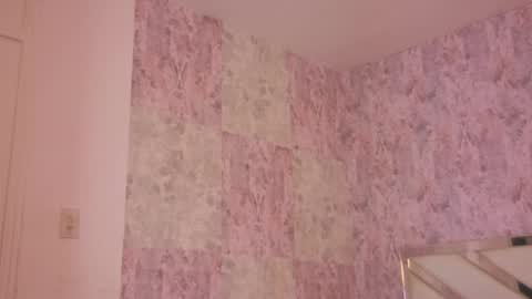 Snapshot of april_summer_ chatting on April 2026 10:18:01 PM Isabella online show from April 2026 10:18:01 PM