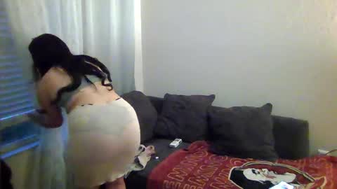 Snapshot of aprilanna chatting on February 2025 06:01:02 AM AnnaApril420 online show from February 2025 06:01:02 AM