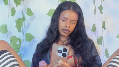 Snapshot of aprillebony chatting on January 2025 08:54:01 PM APRIL online show from January 2025 08:54:01 PM
