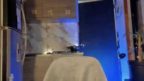 aprillebony319262 online show from April 2026 06:31:02 PM