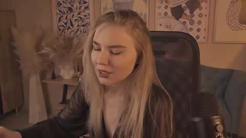 April. All year round.  online show from January 2026 10:36:01 PM