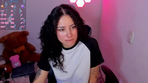 aqua emilly online show from April 2026 11:48:01 PM