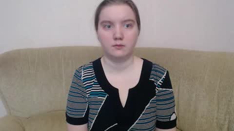 Josefin online show from March 2026 03:52:02 AM