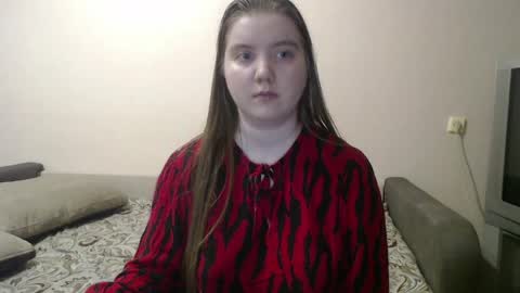 Josefin online show from April 2026 03:42:02 PM