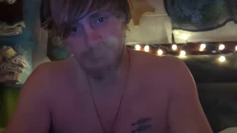 Snapshot of aquarius4220 chatting on December 2024 07:55:01 AM Aquarius420 online show from December 2024 07:55:01 AM