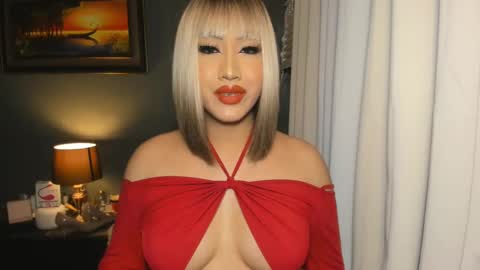 Snapshot of aqueenofcumxx chatting on December 2024 07:58:02 PM Alicia online show from December 2024 07:58:02 PM