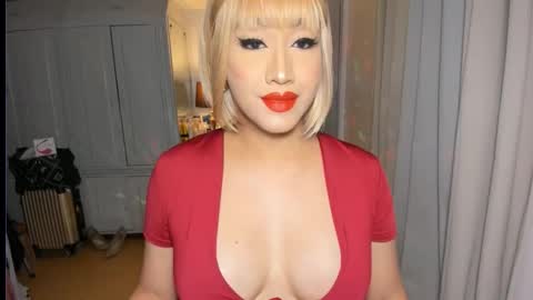 Snapshot of aqueenofcumxx chatting on September 2025 06:08:01 PM Alicia online show from September 2025 06:08:01 PM