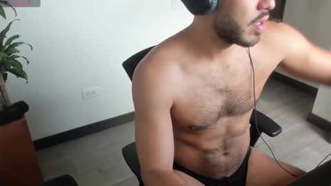 T. online show from December 2024 12:38:01 PM