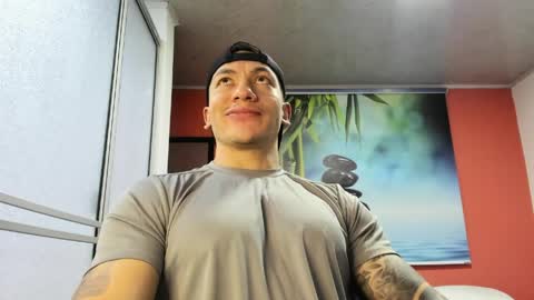 Jonathan online show from April 2026 07:23:02 PM