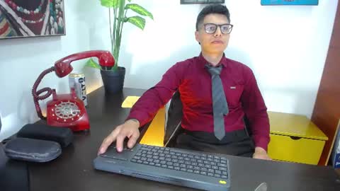 Snapshot of aquilestaylor chatting on July 2026 12:51:01 PM aquilestaylor online show from July 2026 12:51:01 PM