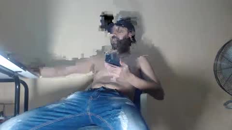 Snapshot of arabebigcock chatting on October 2025 06:15:01 AM ARABE online show from October 2025 06:15:01 AM