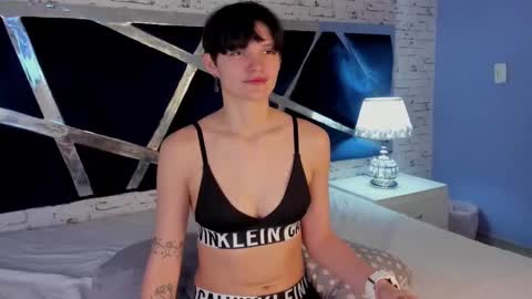 ArabellaBlue online show from October 2025 01:31:02 PM