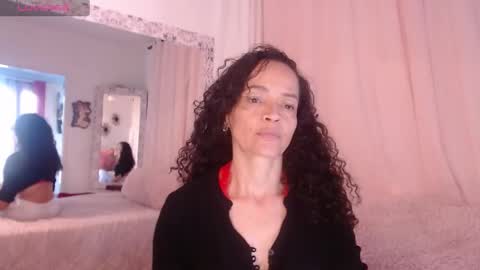 Snapshot of arabiel chatting on January 2025 08:30:01 PM Nadia Cyel online show from January 2025 08:30:01 PM