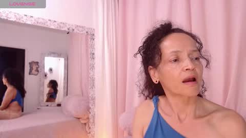 Snapshot of arabiel chatting on February 2025 11:58:02 PM Nadia Cyel online show from February 2025 11:58:02 PM
